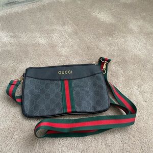 Small crossbody